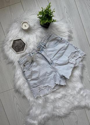 Світлі стильні джинсові шорти ✅ by mariiahuts.clothes 🤎
