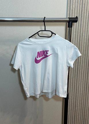 Футболка nike на зріст 156-166 см