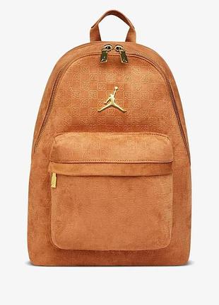 Рюкзак jordan suede monogram backpack (23.5l) (ma9204-x6x)