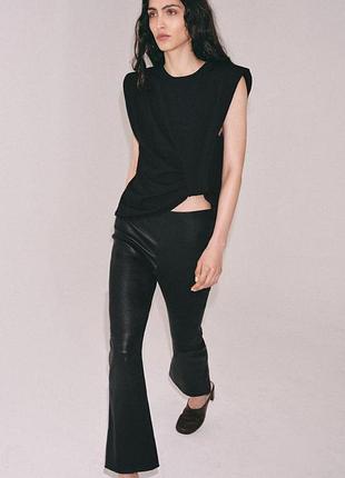 Кожаные брюки zara zw collection flare - limited edition