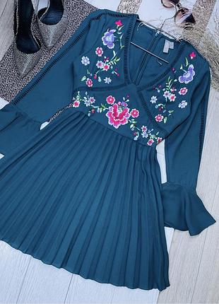 Нова літня сукня asos xs коротке плаття смарагдове святкова сукня з вишивкою вишита сукня плісе