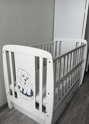 Продам дитяче ліжечко дубик-м «песик» з маятником, шухлядою та матрацом