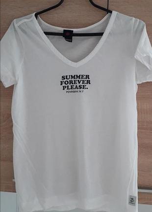 Penns &ink. nt
34/xs/42
біла бавовняна жіноча футболка з короткими рукавами від американського бренду
ідеальний стан