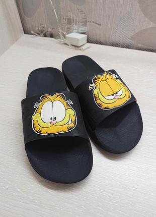 Детские шлепанцы