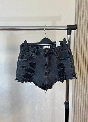 Джинсові шорти pull&bear у 36 розмірі