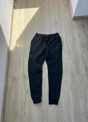 Штаны nike tech fleece