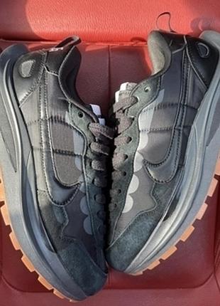 Nike x sacai vaporwaffle black gum