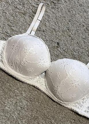 Оригинал. белый бюстгальтер-балконет от итальянского бренда intimissimi