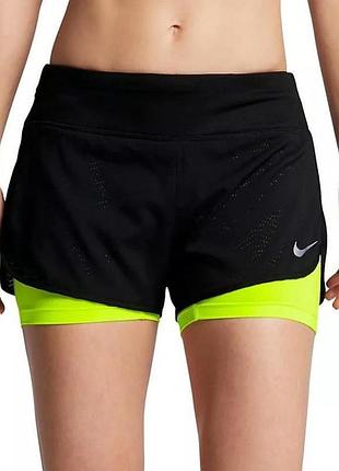 Спортивные беговые шорты nike