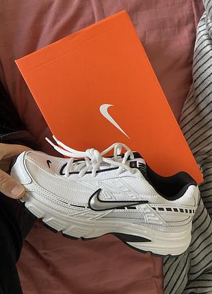 Оригінальні кросівки nike initiator (unisex)розмір 37-37.5