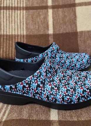 Женские рабочие сабо crocs neria pro ii graphic clog