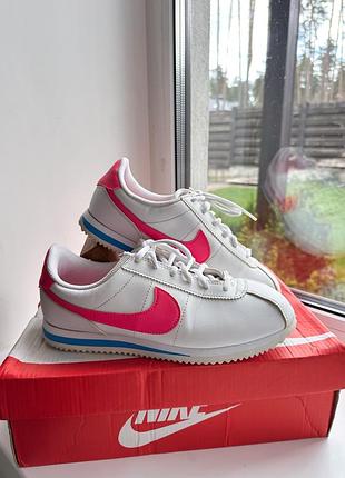 Nike cortez оригінал 39 (25 см) куплені в оф магазині