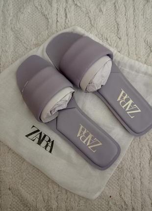 Шкіряні шльопанці zara