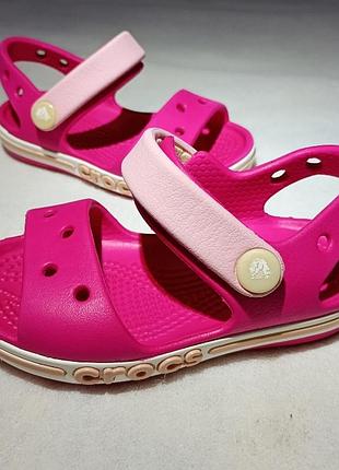 Детские босоножки crocs bayaband sandal.размер: c5 (соответствует европейскому 20–21). длина стельки 13 см