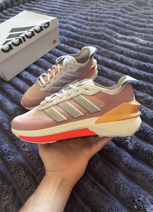 Продам новые кроссовки adidas (оригинал)