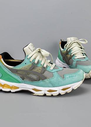 Стильные кроссовки в сетку asics awake ny x gel-kayano 21