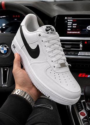 Чоловічі кросівки nike air force 1 білі з чорним логотипом | повсякденні | розміри 40–46