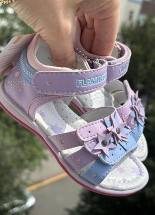 Босоніжки flamingo