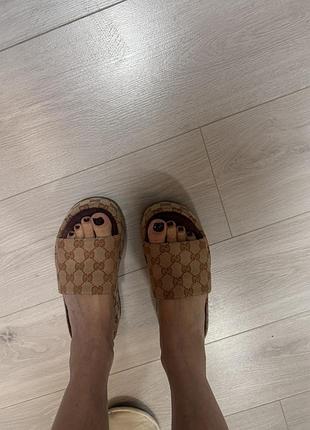 Продам шльопки gucci