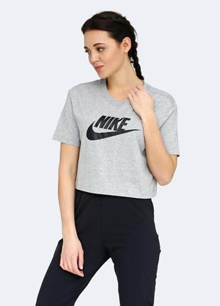 Футболка the nike tee р. xs бавовна кроп вкорочена