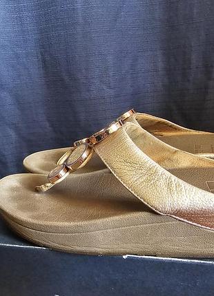 Вьетнамки fitflop