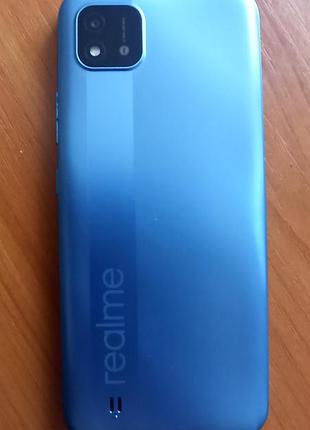 Продаю телефон realme c11 3