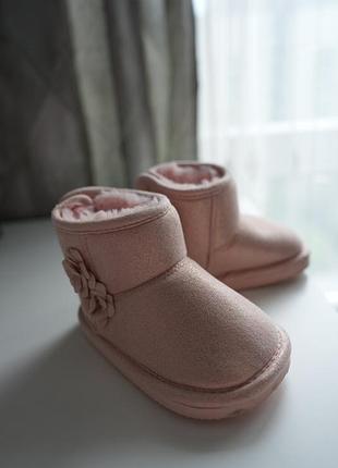 Ugg дитячі 21-22 розмір для дівчинки 1-1,5 рочку рожеві із текстилю, h&m