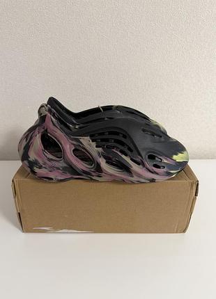 Adidas yeezy foam runner cinder 42(27см)