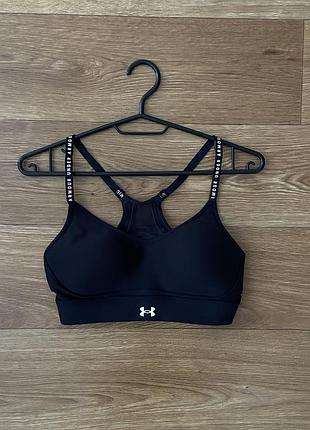 Спортивний топ-бра under armour оригінал, чорний топ для фітнесу та бігу, розмір xs