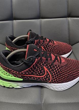 Стильні кросівки nike react 6
