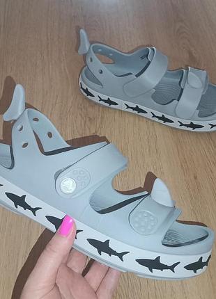 Crocs crocband cruiser shark , крокси