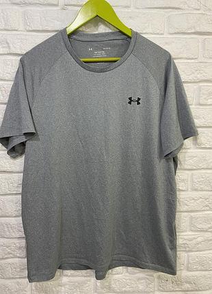 Футболка under armour