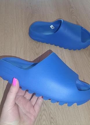Шлепанцы adidas yeezy slide