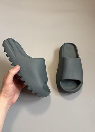Adidas yeezy slide 41.5(26.5cм) foam runner