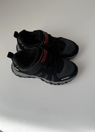 Skechers кросівки осінь водонепроникні р.34