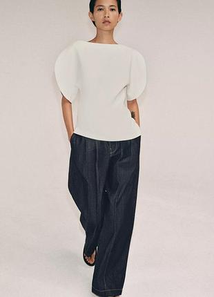 Топ з обʼємними рукавами блуза zara