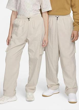 Жіночі спортивні штани-карго nike sportswear essential high-rise woven cargo pants