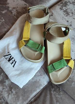 Босоніжки фірми zara  на дівчину, розмір 36