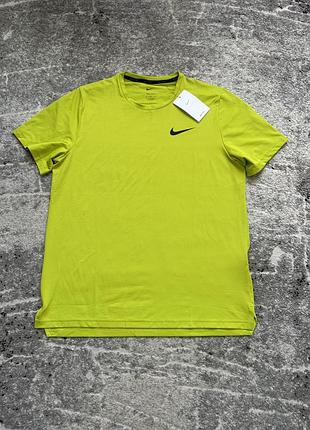 Фірмова футболка nike