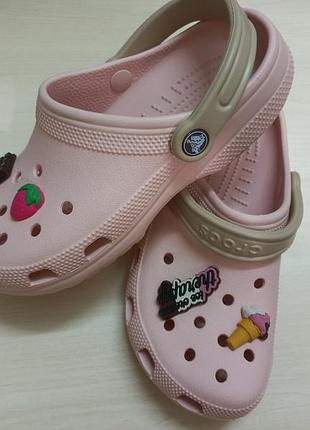 Шлепанцы босоножки весна-лето жен.37-38р.crocs вьетнам