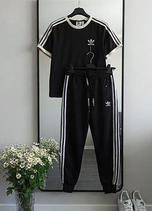 Костюм adidas футболка + штаны