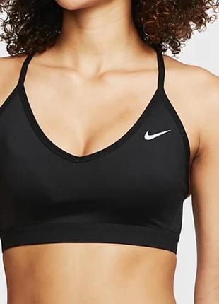 Спортивний чорний топ nike на бретельках