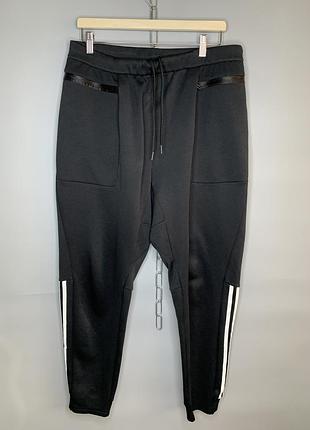 Спортивні штани чоловічі джогери adidas must haves оригінал чорні розмір l