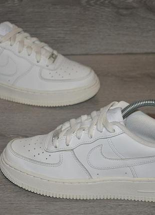 Продам кроссовки кожаные фирма nike air force 1.
