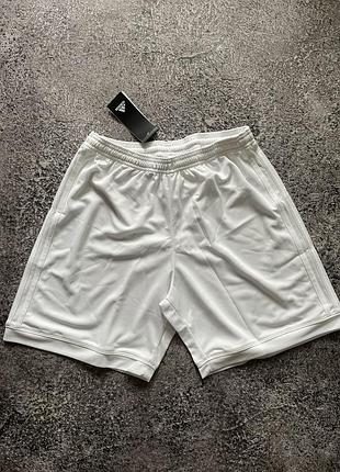 Спортивні шорти  adidas bj9228