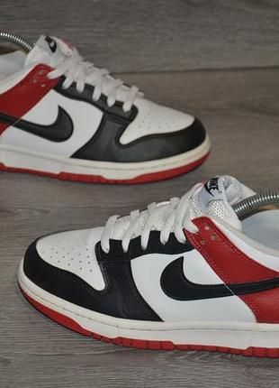 Продам кроссовки кожаные фирма nike dunk low black toe.