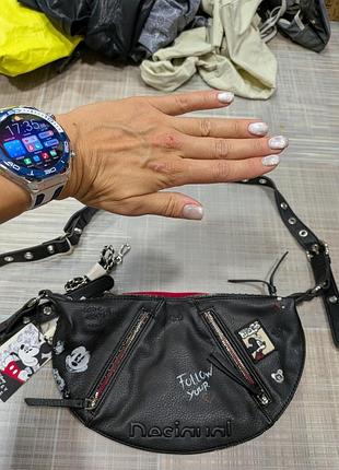 Сумка desigual x disney mickey

mouse нова оригінал