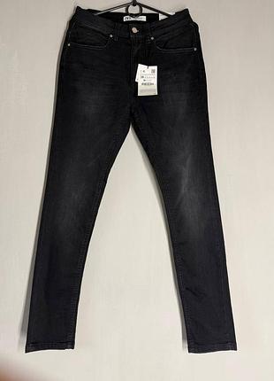 Стильні чорні джинси zara (tapered fit)
