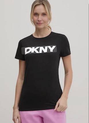 Футболка dkny