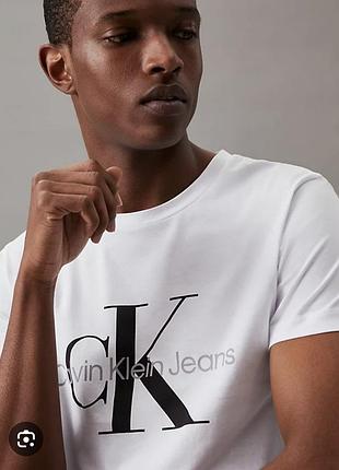 Футболка calvin klein